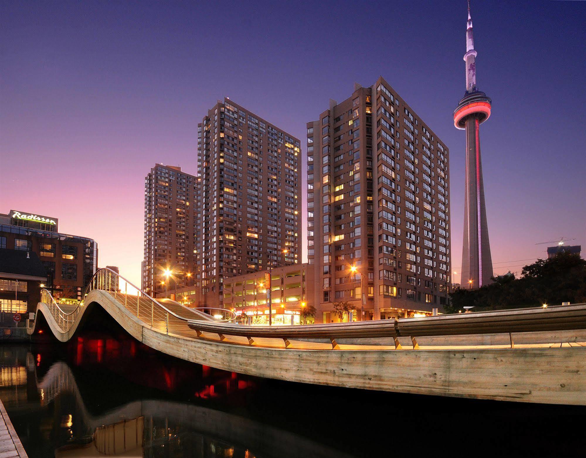 Radisson Blu Toronto Downtown Hotell Exteriör bild